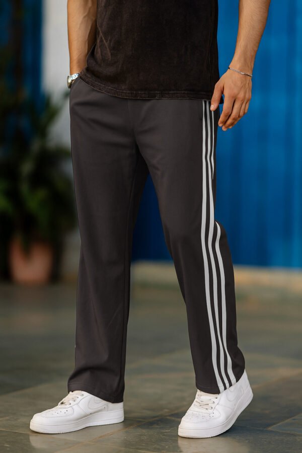 3SideStripe-TrackPant-1